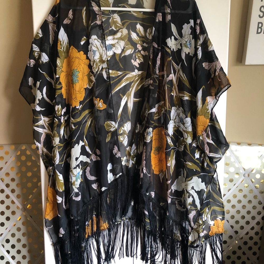 Black Floral Kimono